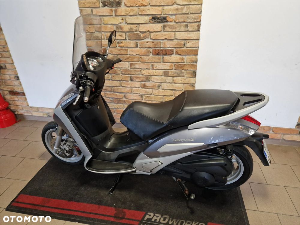 Peugeot Geopolis - 16