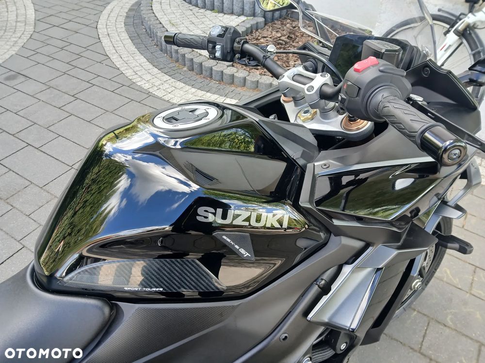 Suzuki GSX 1000 - 8