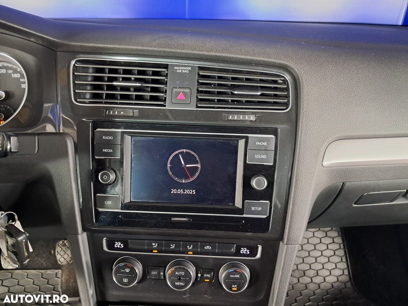 Volkswagen Golf - 5