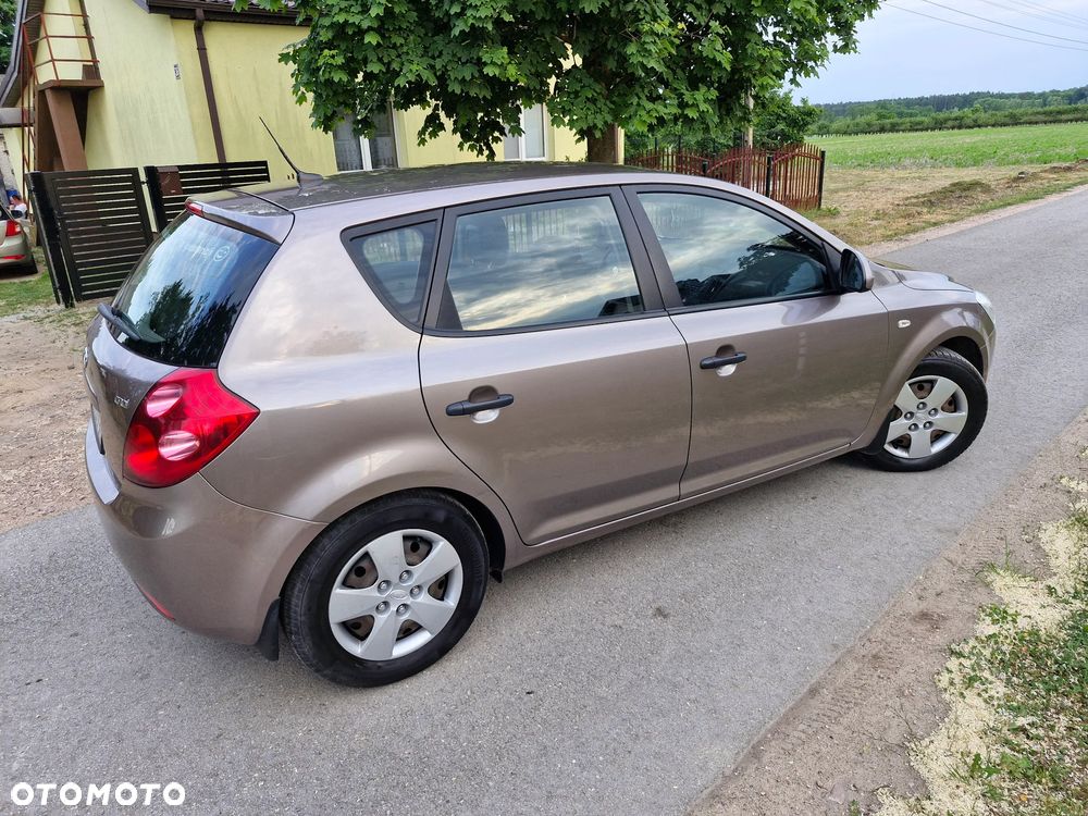 Kia Ceed 1.6 Crdi Comfort - 6