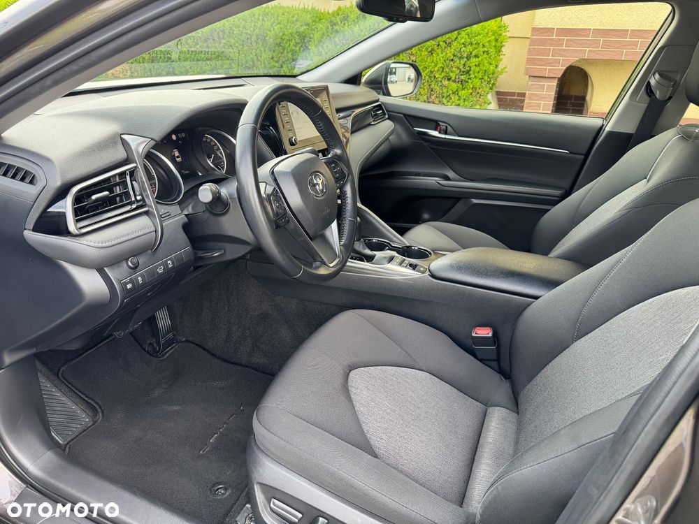 Toyota Camry 2.5 Hybrid Comfort CVT - 13