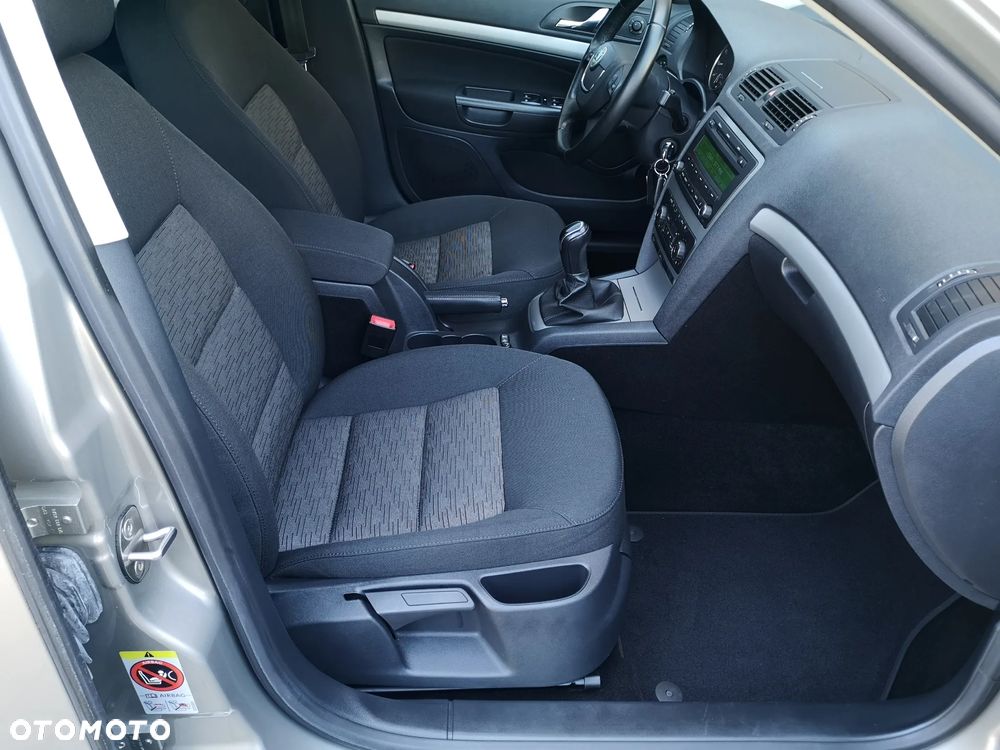 Skoda Octavia 1.2 TSI Ambiente - 26
