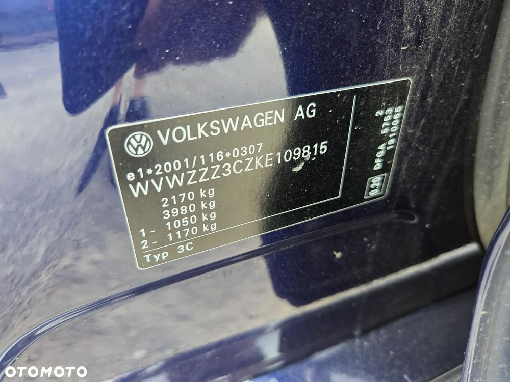 Volkswagen Passat Variant 2.0 TDI SCR BlueMotion Comfortline - 19