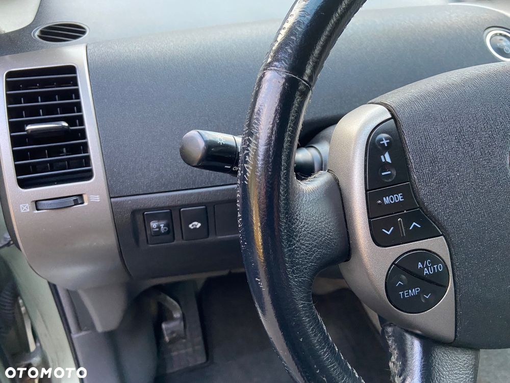 Toyota Prius 1.5 VVT-i Sol - 18