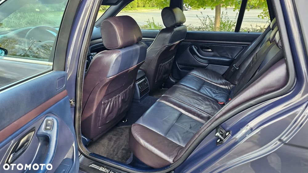 BMW Seria 5 - 11