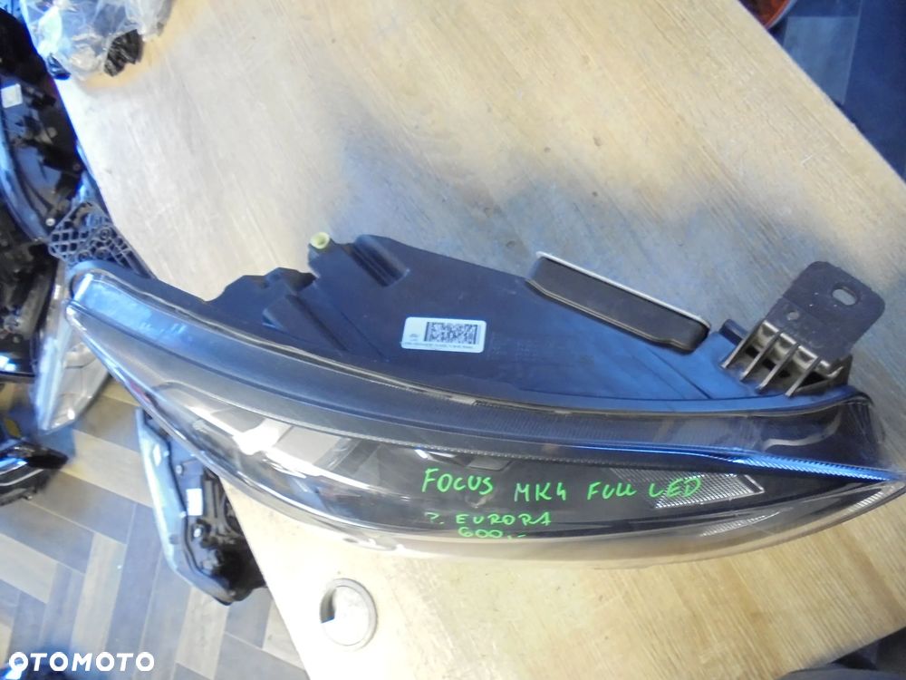 FORD FOCUS MK4 FULL LED LAMPA PRAWY PRZÓD EUROPA - 3