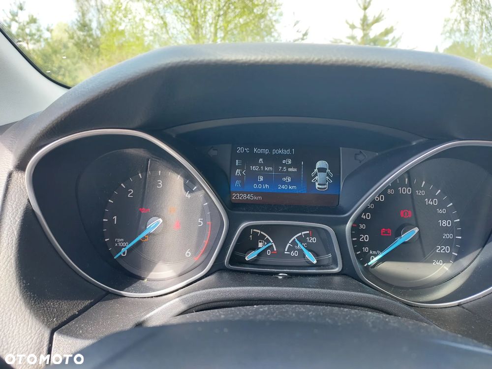 Ford Focus - 13