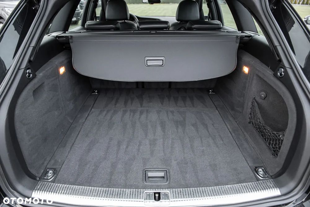 Audi A4 Avant 2.0 TFSI quattro Ambiente - 34