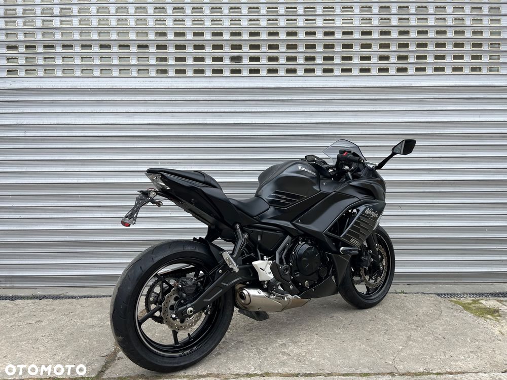 Kawasaki Ninja - 17