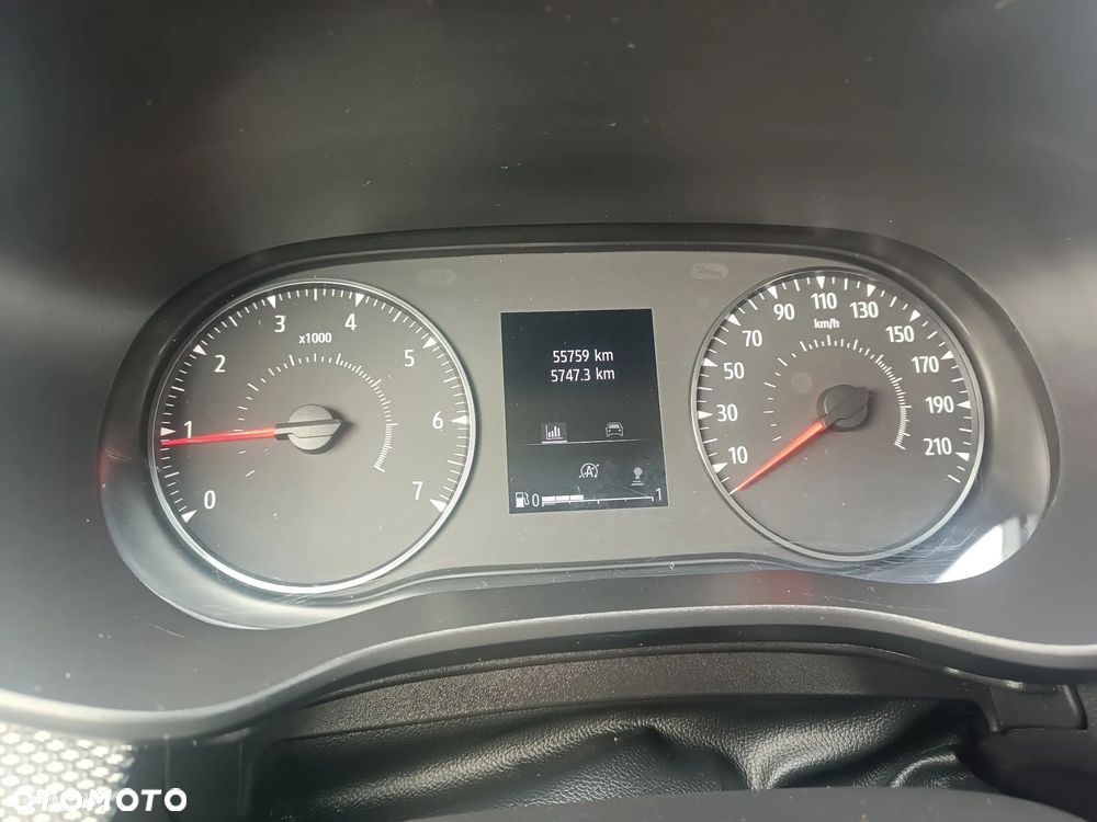 Dacia Sandero - 6