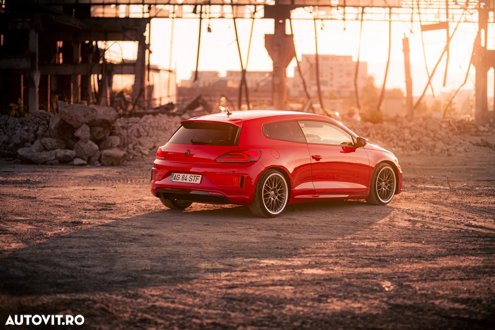 Volkswagen Scirocco 2.0 TSI (BlueMotion Technology) - 11