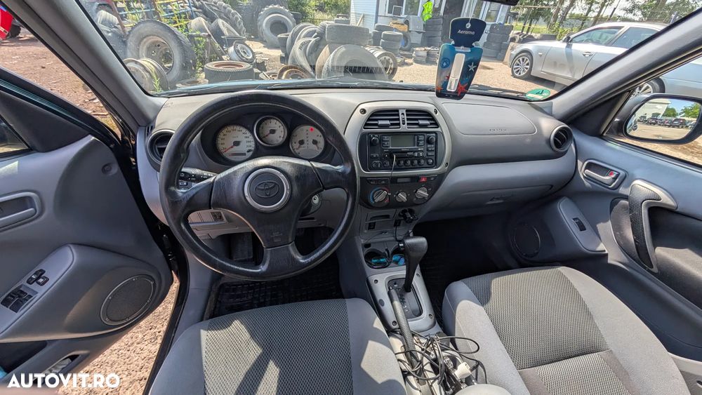 Toyota RAV4 2.0 Aut Sol - 7