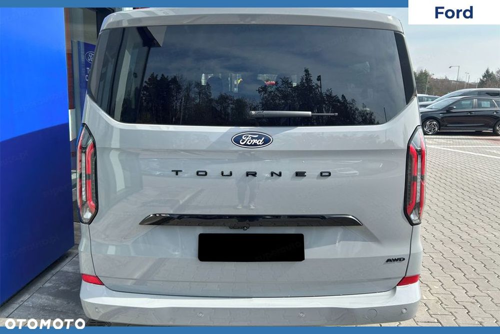 Ford Tourneo Custom - 5