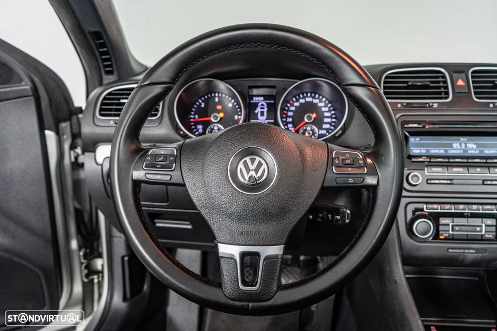 VW Golf Cabriolet 1.6 TDi BlueMotion - 31