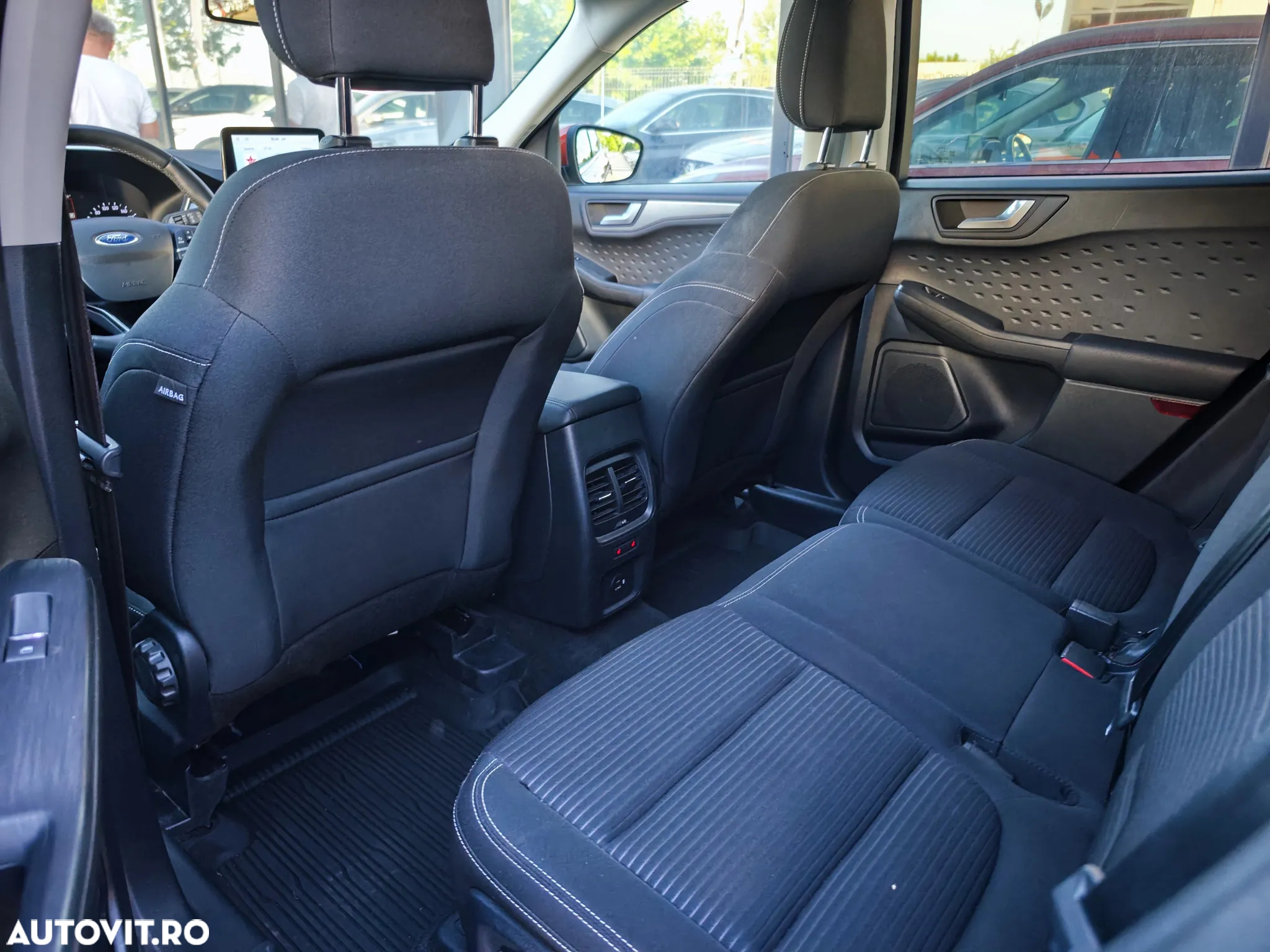 Ford Kuga 1.5 EcoBoost FWD Titanium - 12
