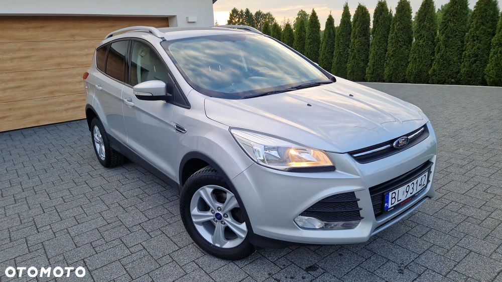 Ford Kuga 1.6 EcoBoost 2x4 Titanium - 22