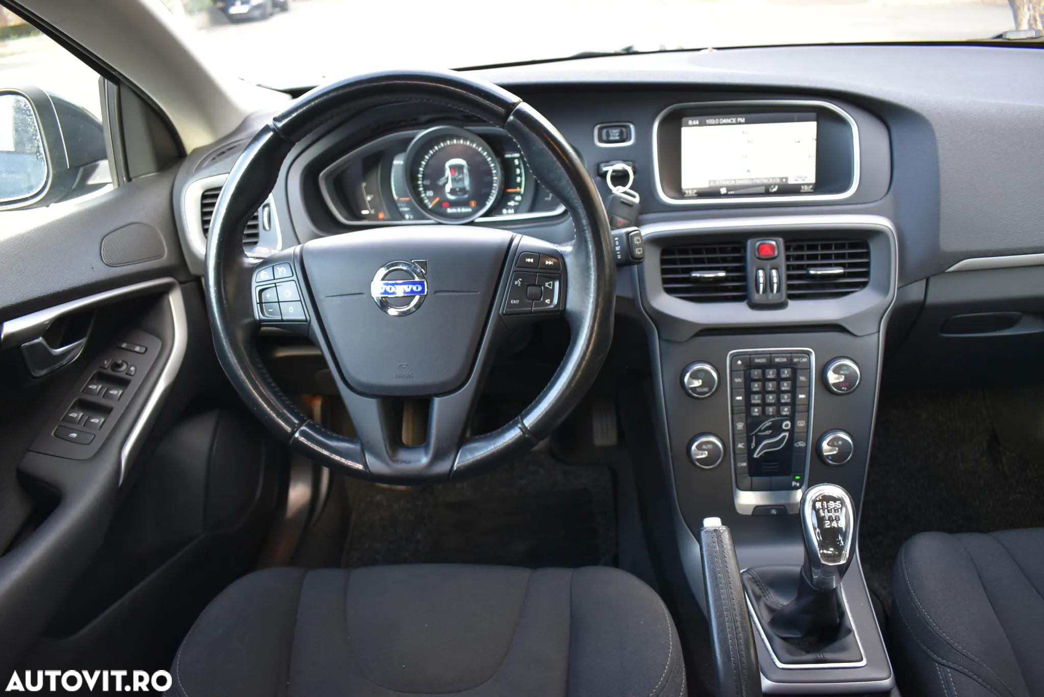 Volvo V40 D2 - 6