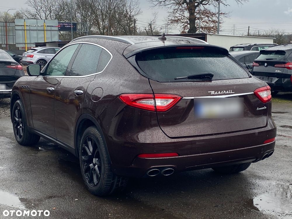 Maserati Levante S Q4 - 12