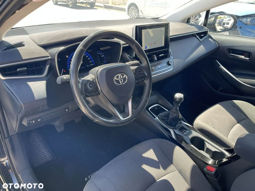 Toyota Corolla 1.5 Comfort - 9
