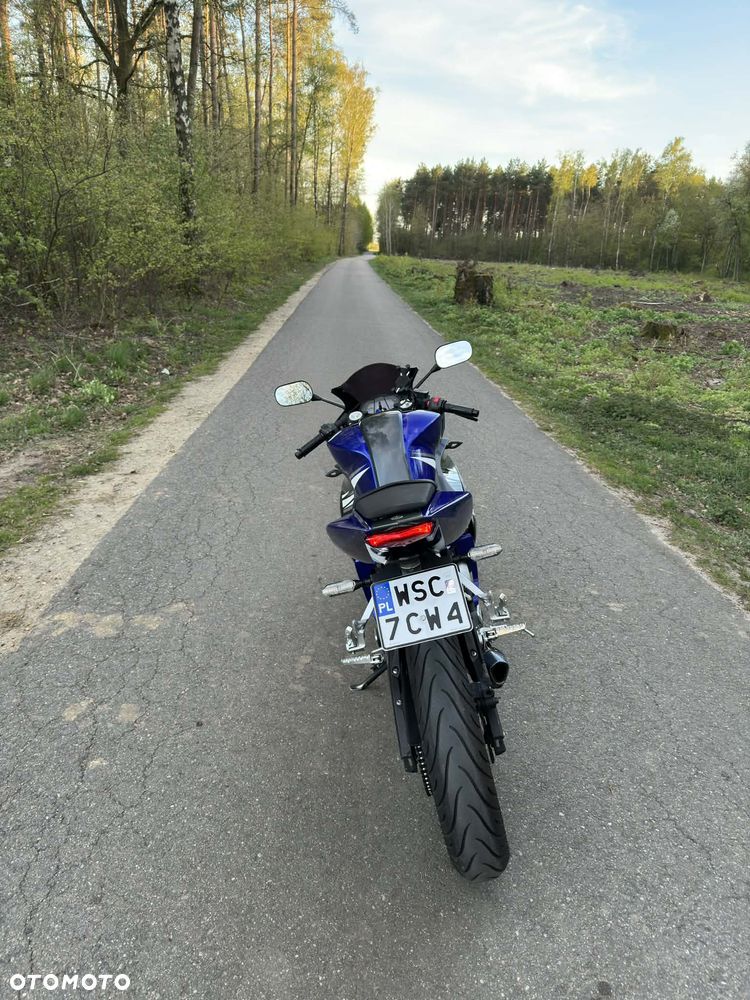 Yamaha R125 - 4