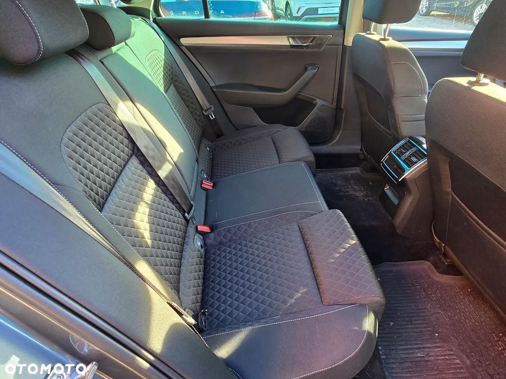Skoda Superb 1.5 TSI Ambition DSG - 15