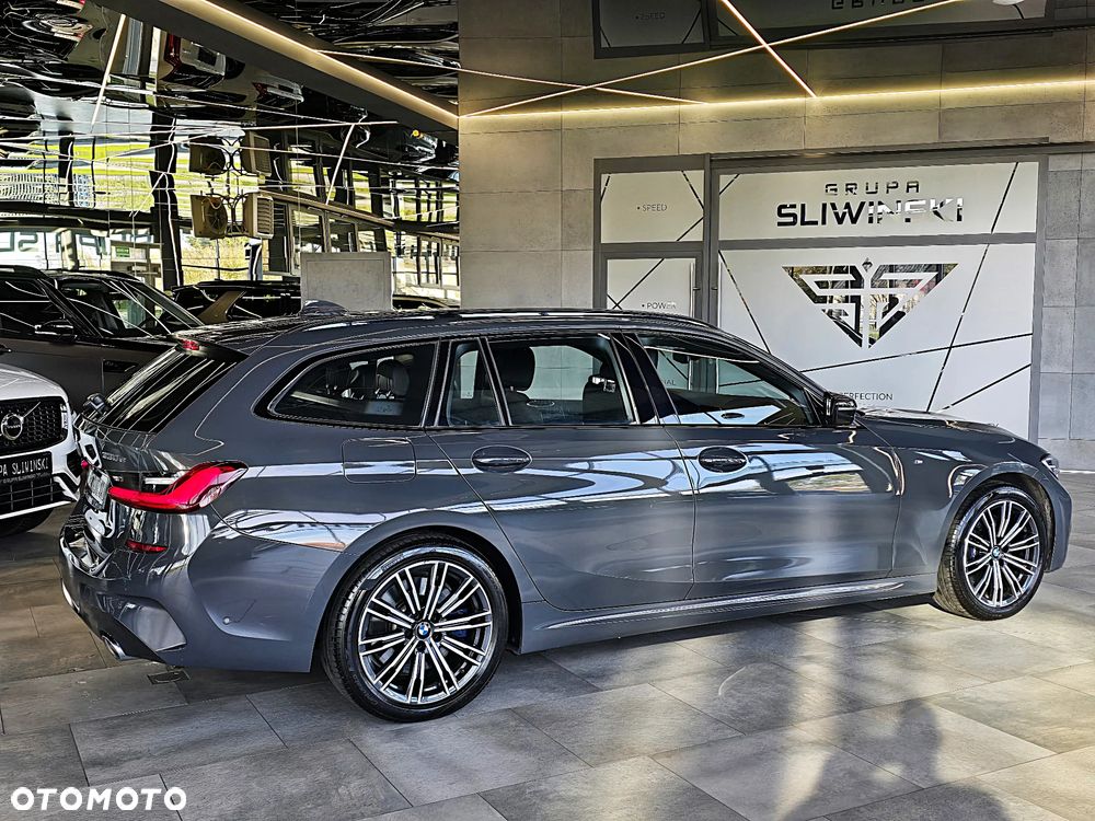 BMW Seria 3 330e xDrive M Sport sport - 9