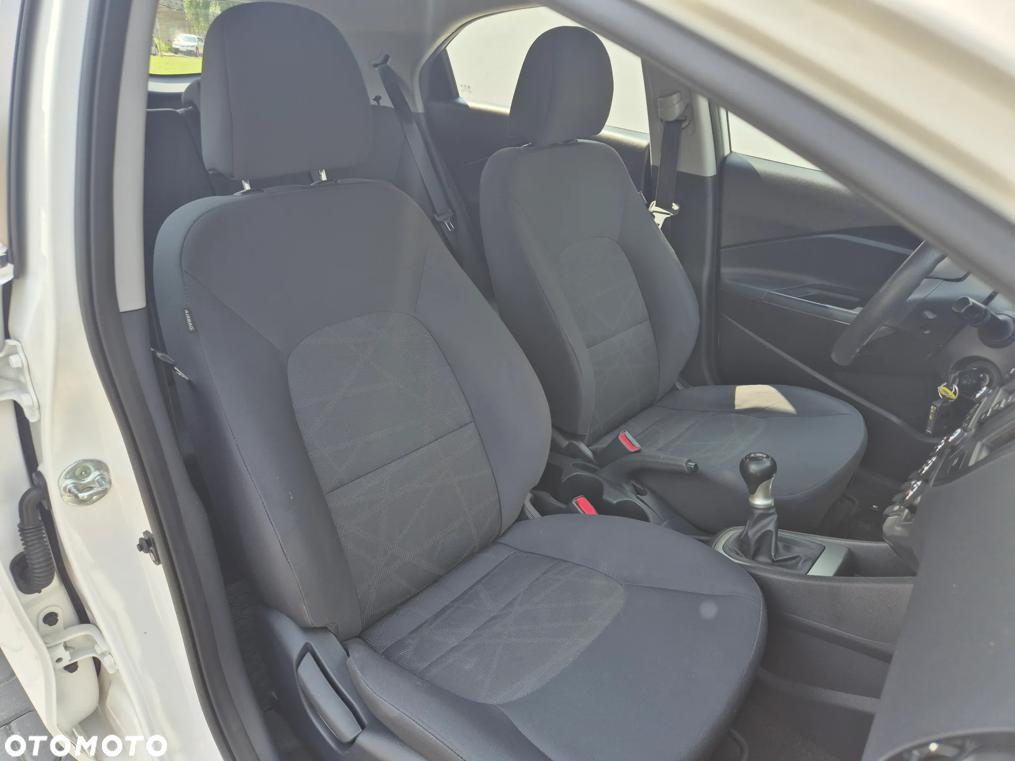 Kia Rio 1.2 Attract - 15