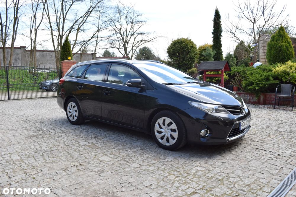 Toyota Auris 1.4 D-4D Design Edition - 9