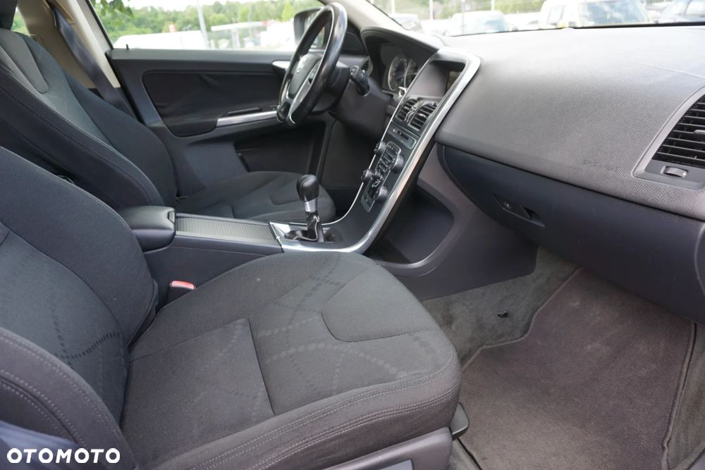 Volvo XC 60 D4 Kinetic - 16