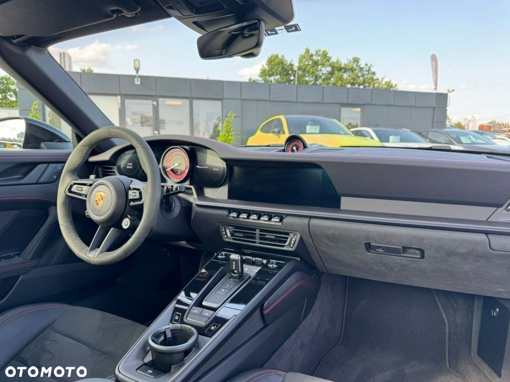 Porsche 911 - 12