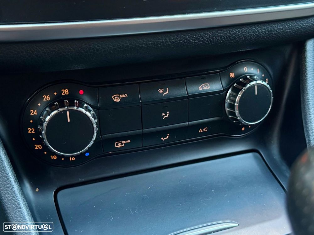 Mercedes-Benz CLA 180 AMG Line - 9
