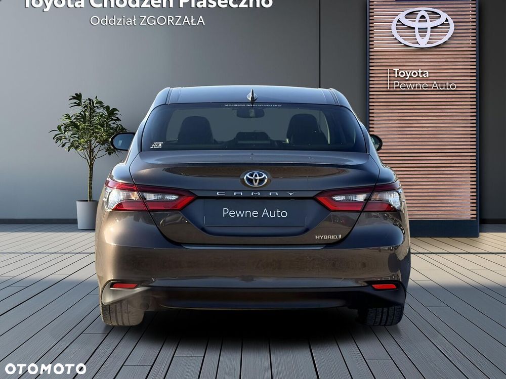 Toyota Camry 2022 photo 4