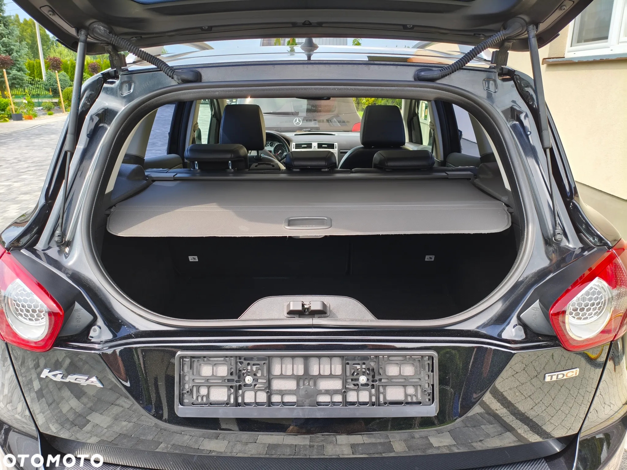 Ford Kuga 2.0 TDCi 2x4 Titanium - 29