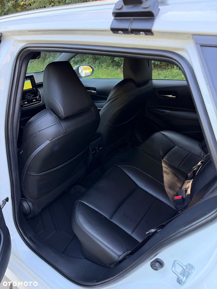 Toyota Corolla - 11
