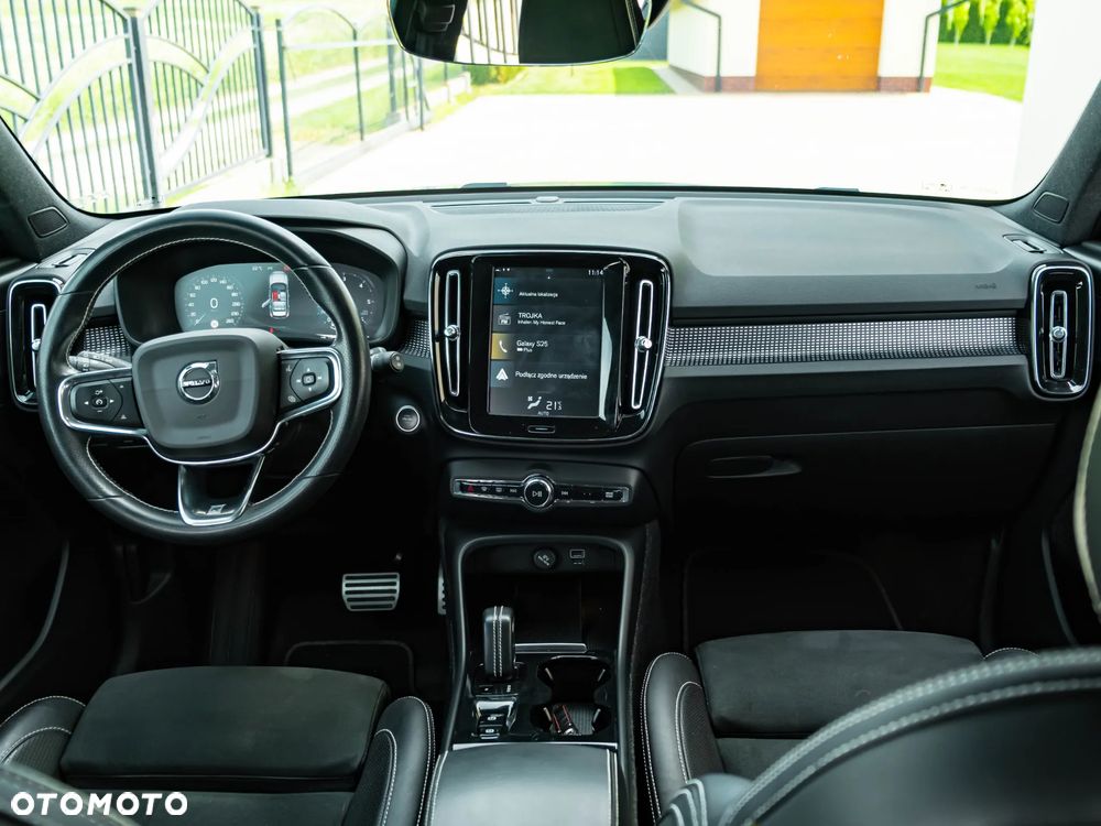 Volvo XC 40 D4 AWD R-Design - 16