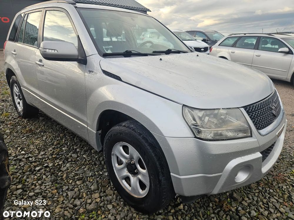 Suzuki Grand Vitara 2.0 Club - 3