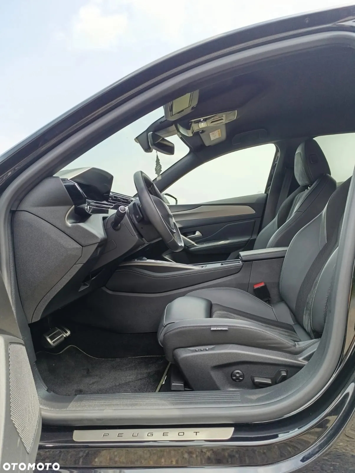 Peugeot 308 SW 1.2 PureTech GPF GT S&S EAT8 - 11