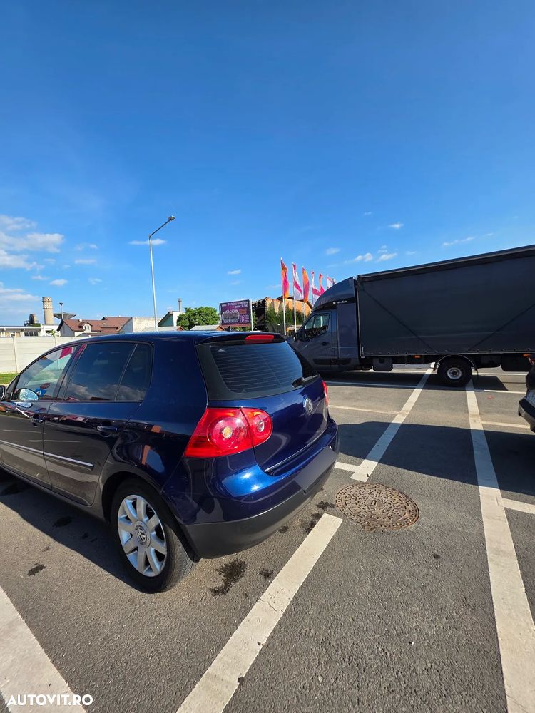 Volkswagen Golf 1.6 Comfortline - 8