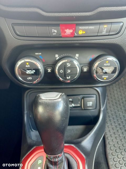Jeep Renegade - 26