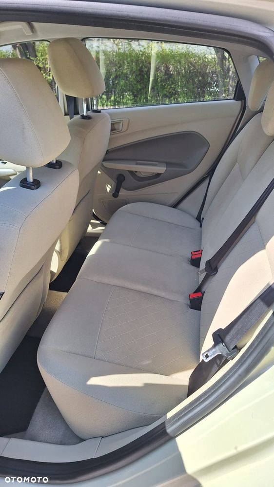 Ford Fiesta 1.4 Ghia EU5 - 12