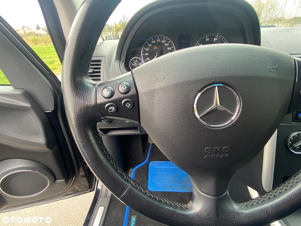 Mercedes-Benz Klasa A 170 Avantgarde - 34