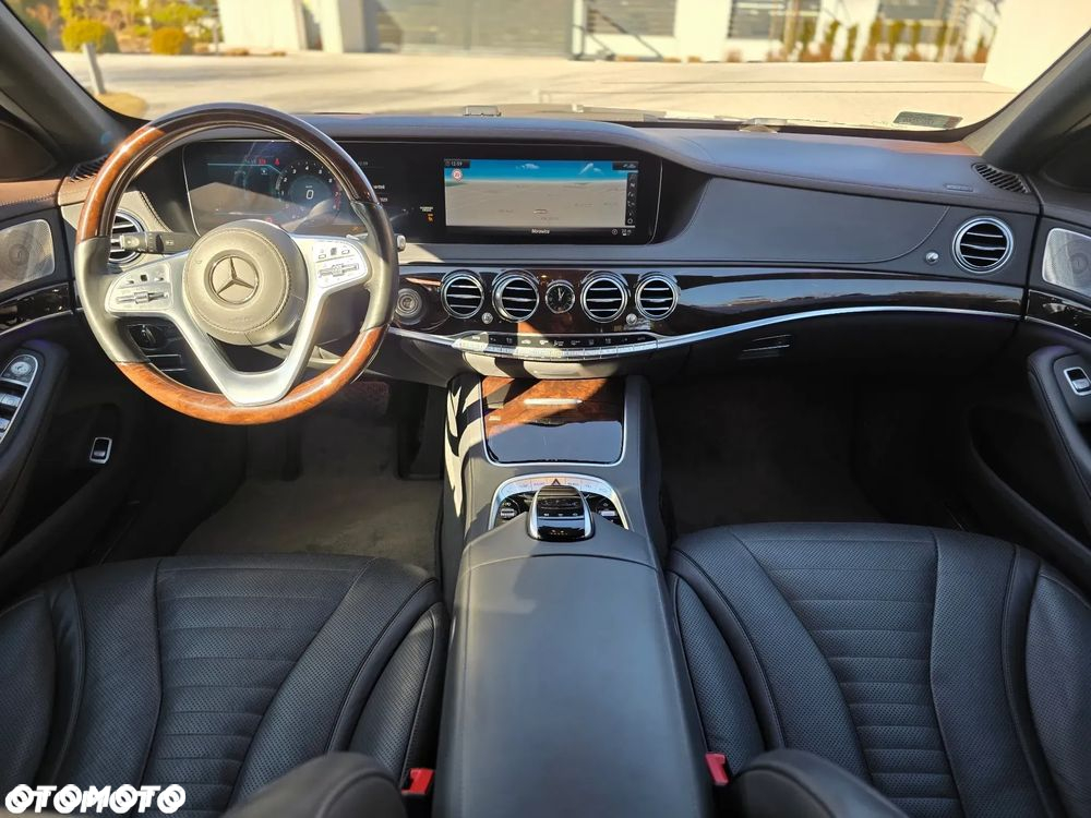 Mercedes-Benz Klasa S 560 4-Matic L 9G-TRONIC - 24