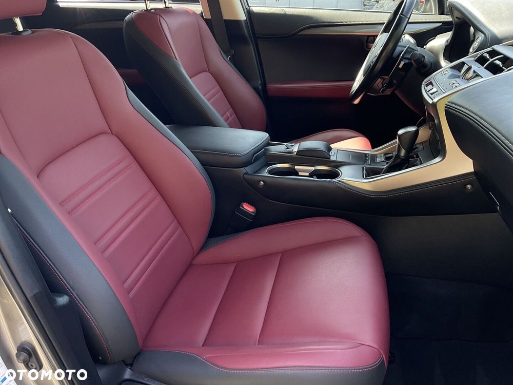 Lexus NX 300h F Impression AWD - 11