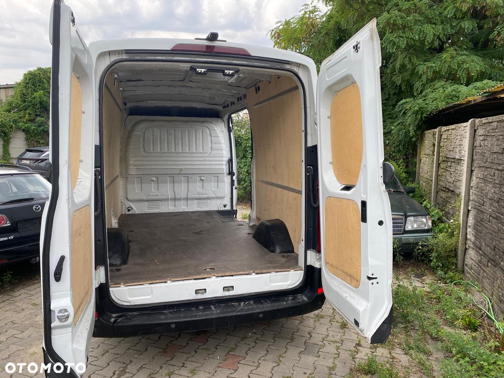 Maxus Deliver 9 - 5