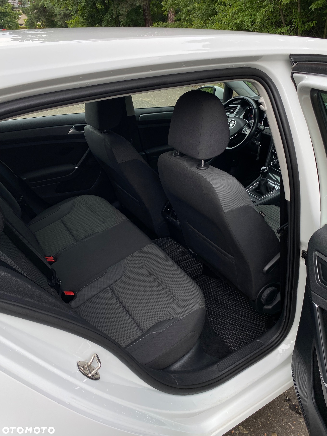 Volkswagen Golf VII 1.6 TDI BMT Comfortline - 38