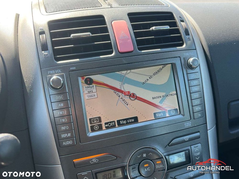Toyota Auris - 9