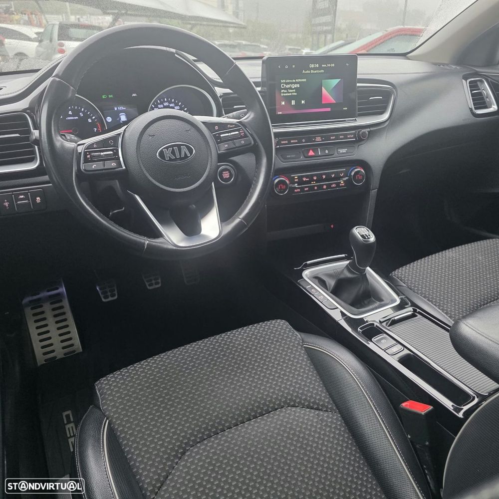 Kia Ceed 1.0 T-GDI GT Line - 32