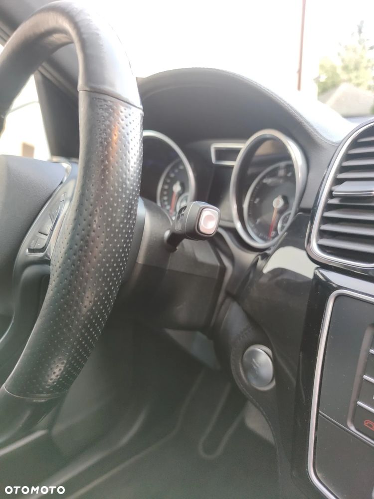 Mercedes-Benz GLE - 15