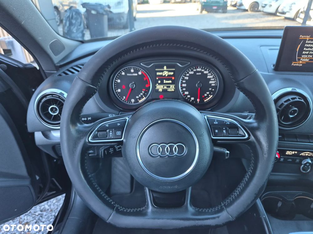 Audi A3 3-drzwiowe 1.4 TFSI S line Sportpaket - 33