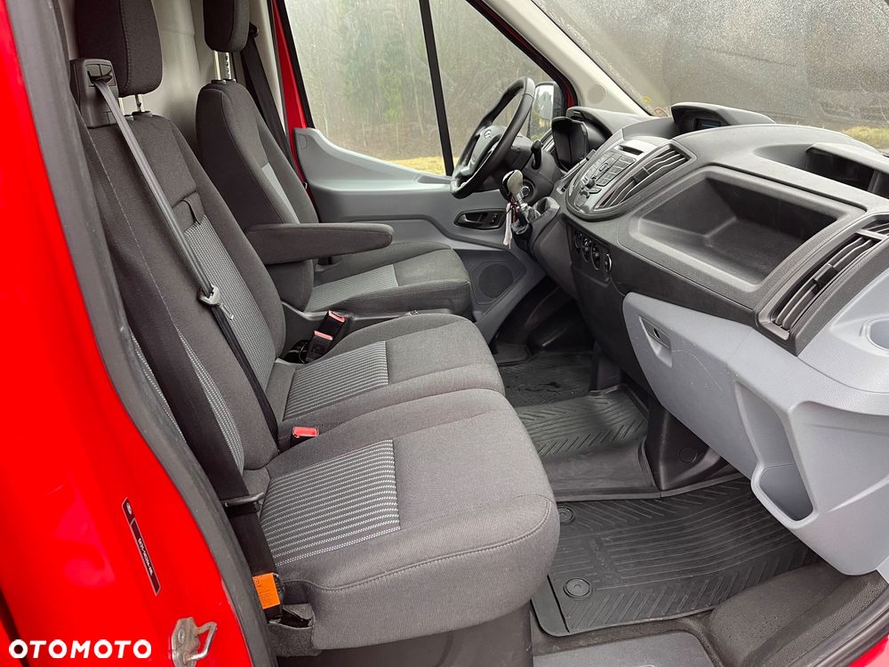 Ford Transit - 18
